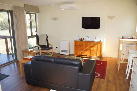 Gisborne Peak Winery Cottages - Hotel VIC 6