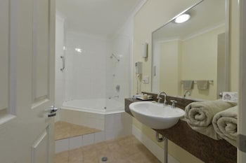 Golden Guitar Motor Inn - Hotel VIC 5