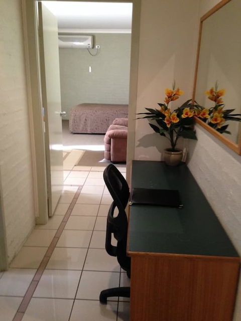 Francis Phillip Motor Inn - Hotel VIC 6