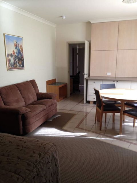 Francis Phillip Motor Inn - Hotel VIC 4