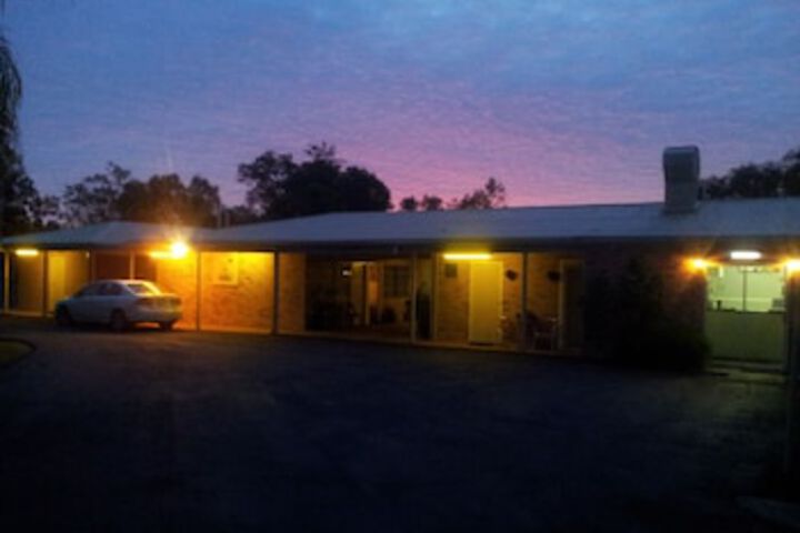 Bakers Bend QLD Hotel VIC