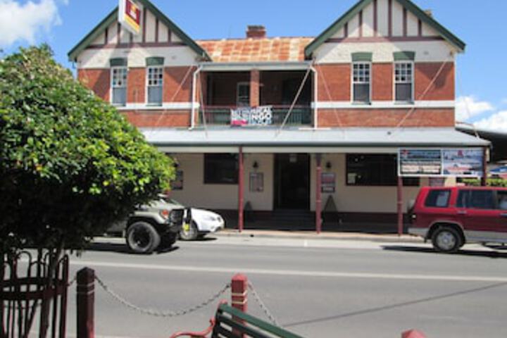 Ashby NSW Hotel VIC