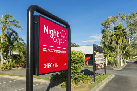 Nightcap At Edge Hill Tavern - Hotel VIC 2