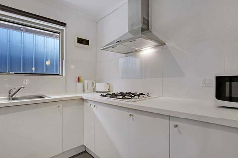 Adelaide Holiday Homes - Hotel VIC 6
