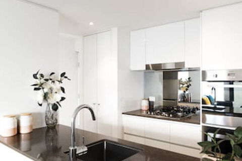 RNR Serviced Apartments North Melbourne - Hotel VIC 0
