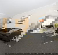 Accommodate Canberra - Kingston Court - Hotel VIC