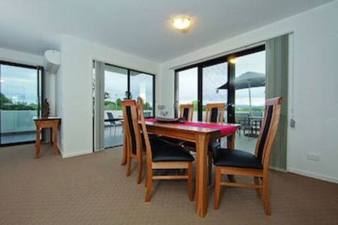 Accommodate Canberra - Century - Hotel VIC 0