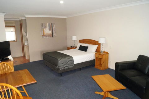 Asters On James Motor Inn - Hotel VIC 6