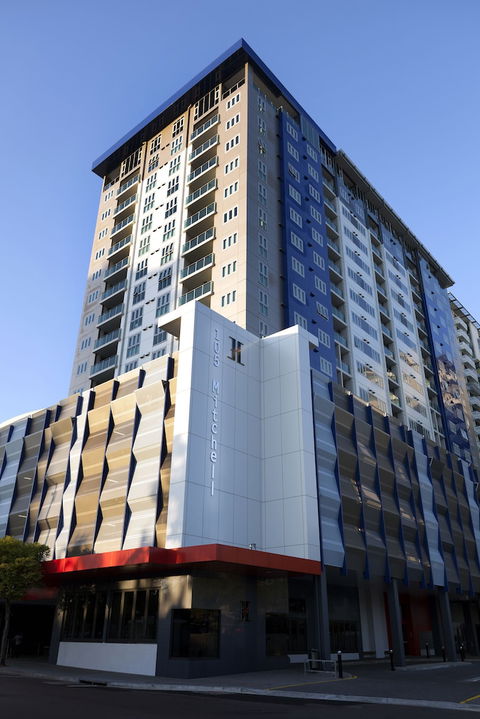 H On Mitchell Apartment Hotel - Hotel VIC 0