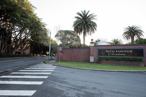 Racecourse Space Pop Up - Hotel VIC 0