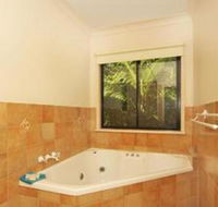 Suzanne s Hideaway - Hotel VIC