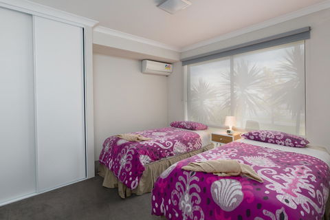 Rainbow Dream House PERTH Holiday Home - Hotel VIC 5