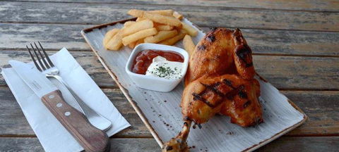 Waterfront Grill - Hotel VIC 3