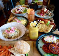 Kafe Neo - Hotel VIC