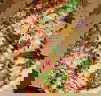 Ric's Pizza Bar - Hotel VIC