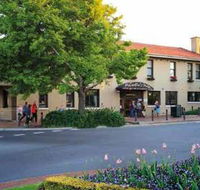 McCartin's Hotel Bistro - Hotel VIC