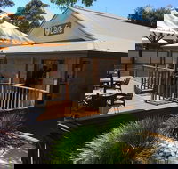 Shady Oaks Cafe - Hotel VIC