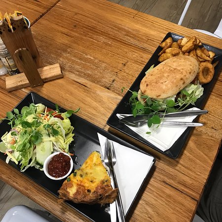 Two Little Owls Cafe - Hotel VIC 0