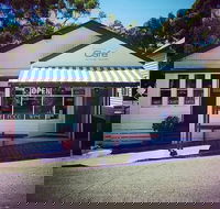 Gibsons Cafe  Larder - Hotel VIC