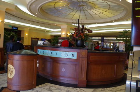 Crown Dragon Chinese Seafood Restaurant - Hotel VIC 0