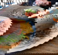 Mandesa Florist Cafe - Hotel VIC