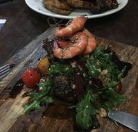 Tides Bistro - Hotel VIC