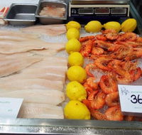 Molly's Seafood - Hotel VIC