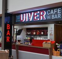 The Uiver Cafe and Bar - Hotel VIC