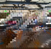 Twin Rivers Cafe - Hotel VIC