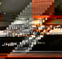 La Veen Coffee and Kitchen - Hotel VIC