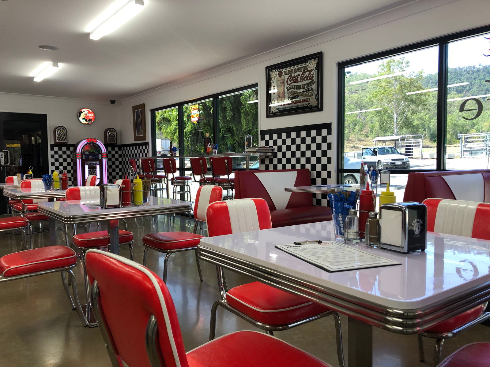 Mount Charlton QLD Hotel VIC