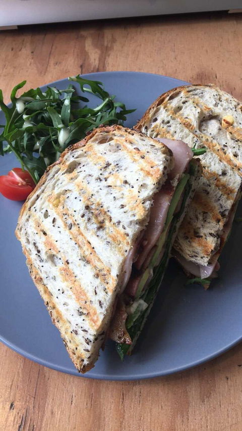 H.C Cafe - Hotel VIC 0