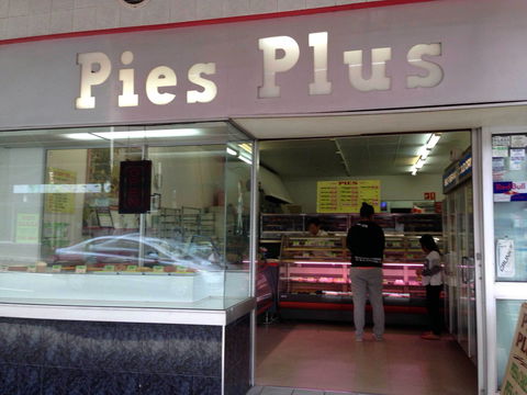 Pies Plus - Hotel VIC 0