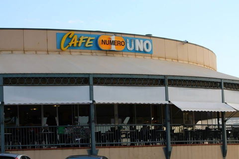 Cafe Numero Uno - Hotel VIC 0