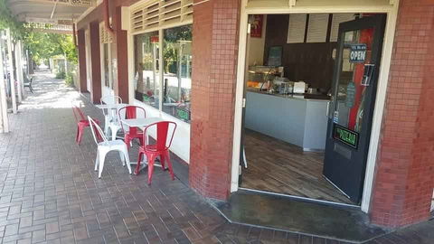 Sugo Pizzeria - Hotel VIC 0