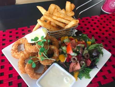 Feeding Frenzy Cafe - Hotel VIC 0