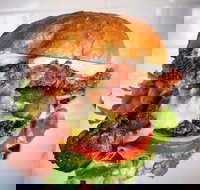 Suzie Dukes - Hotel VIC