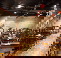 Cafe Escargot - Hotel VIC