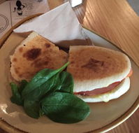 Alexander's Cafe - Hotel VIC