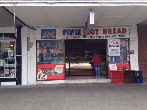 Riverwood Hot Bread - Hotel VIC 0
