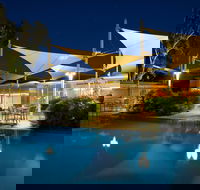 Pira Pool Bar - Hotel VIC