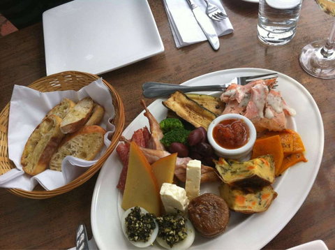 Base Camp Cafe - Hotel VIC 0