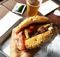 Grand Trailer Park Taverna - Hotel VIC