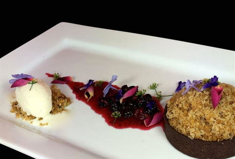 Vines Restaurant At Hollydene Estate - Hotel VIC 14
