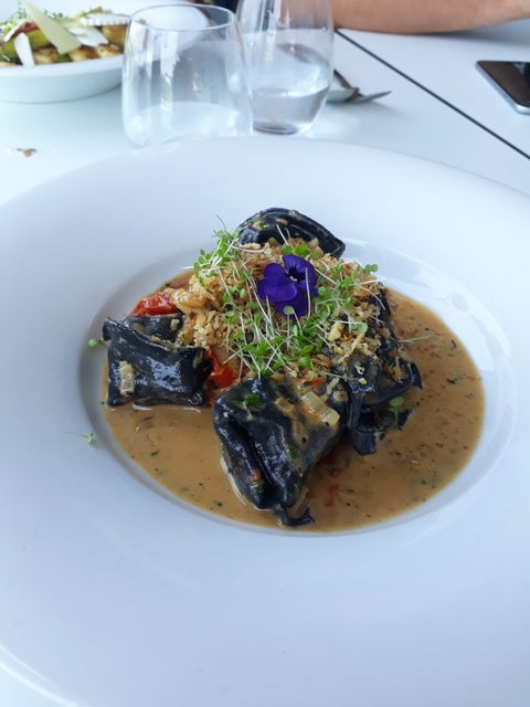 Amano Restaurant - Hotel VIC 4