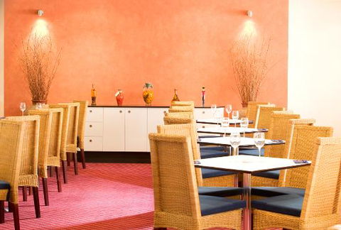 Aqua Restaurant & Bar - Hotel VIC 0