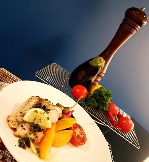 Aqua Restaurant & Bar - Hotel VIC 4