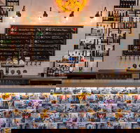 Six Tanks Brew Pub - Hotel VIC