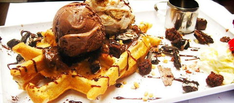 Acropolis Souvlaki Bar - Hotel VIC 2