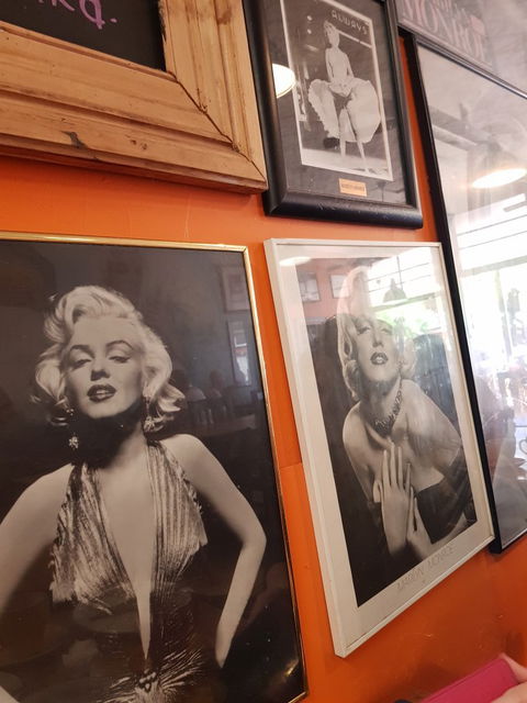 A Cafe Etc - Hotel VIC 2